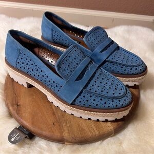 Nine West Granskool Leather Oxford Loafer Blue Perforated Flats Size 8